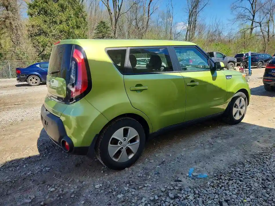 KNDJN2A21G7832157 2016 KIA SOUL-2