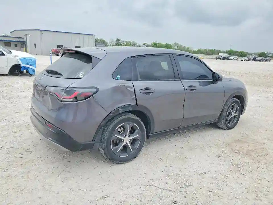 3CZRZ1H75PM718441 2023 HONDA HR-V-2