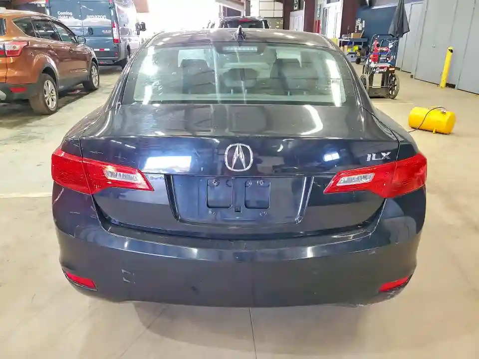 19VDE2E56DE000285 2013 ACURA ILX-5