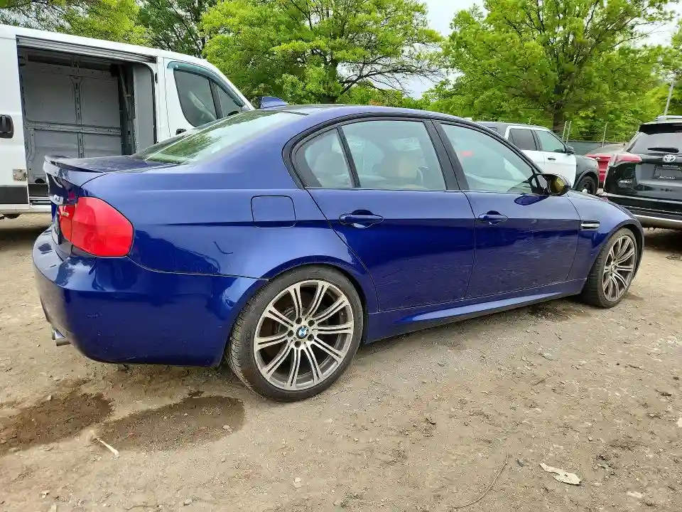 WBSPM9C54BE202675 2011 BMW M3-2