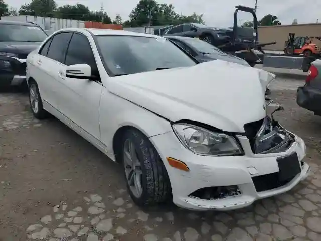 WDDGF4HB3DA800193 2013 MERCEDES-BENZ C-CLASS-3