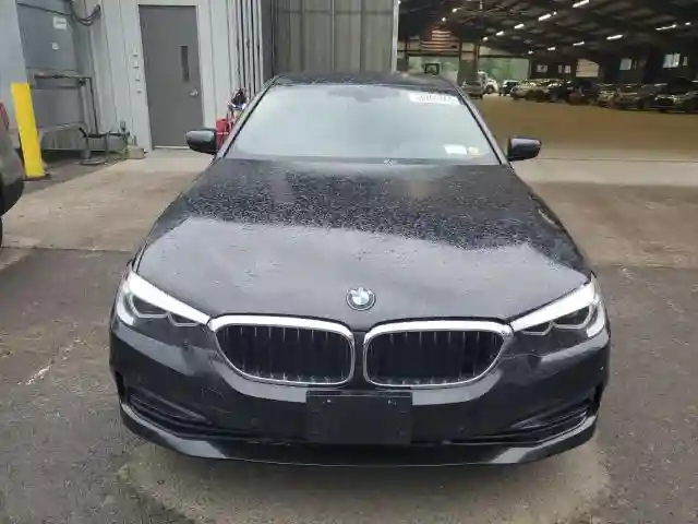 WBAJB1C53JB085365 2018 BMW 5 SERIES-4
