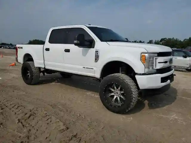 1FT7W2BT4HEB53821 2017 FORD F250-3