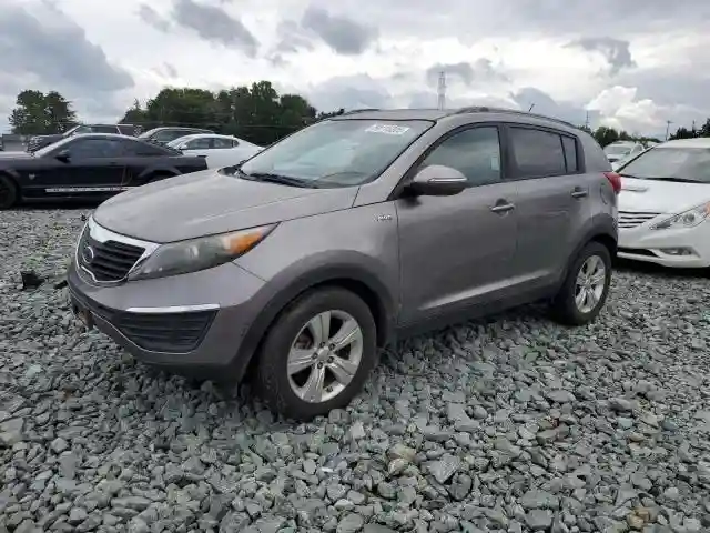 KNDPBCA28B7171924 2011 KIA SPORTAGE-0