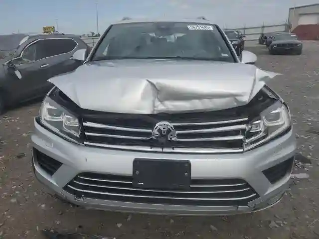 WVGRF7BP2HD001093 2017 VOLKSWAGEN TOUAREG-4