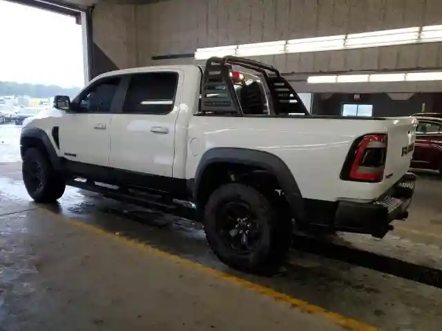 MVIN390463IND 2022 RAM 1500-1