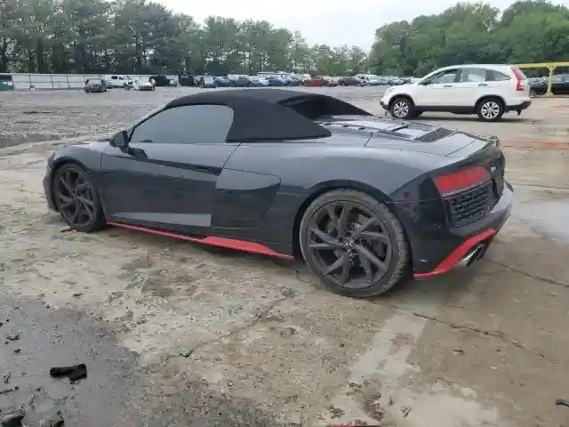 NJ1589E 2022 AUDI R8-1