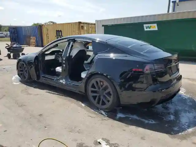 5YJSA1E56NF476116 2022 TESLA MODEL S-1