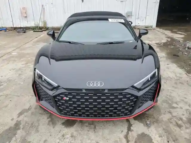 NJ1589E 2022 AUDI R8-4