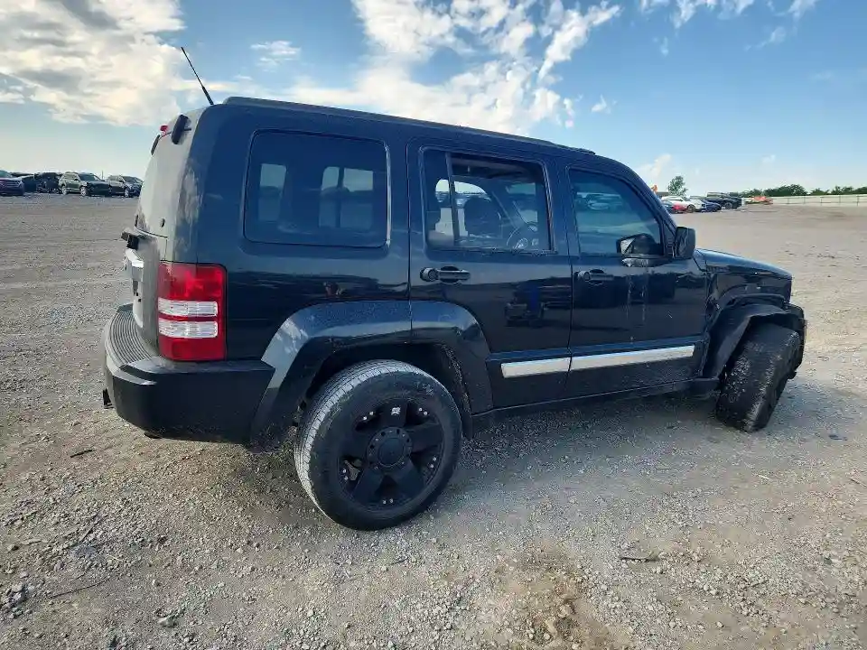 1J4PN5GK2BW518822 2011 JEEP LIBERTY-2