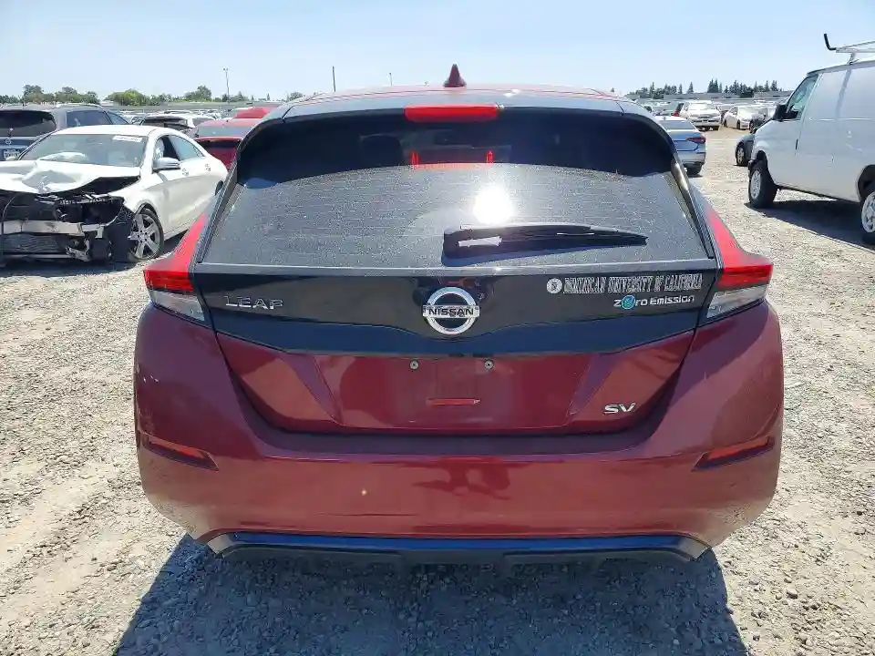 1N4AZ1CP1JC308437 2018 NISSAN LEAF-5