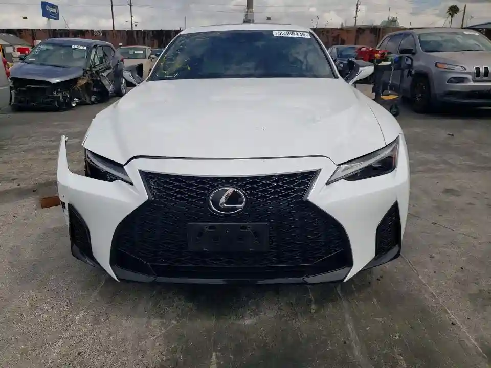JTHGZ1E26M5021141 2021 LEXUS IS-4