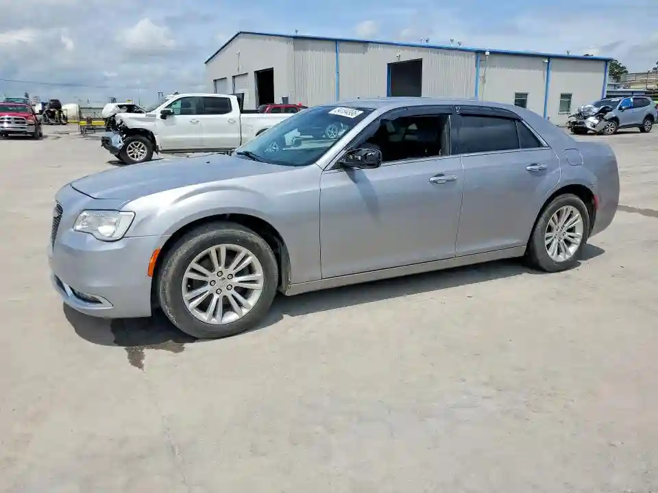 2016 CHRYSLER 300