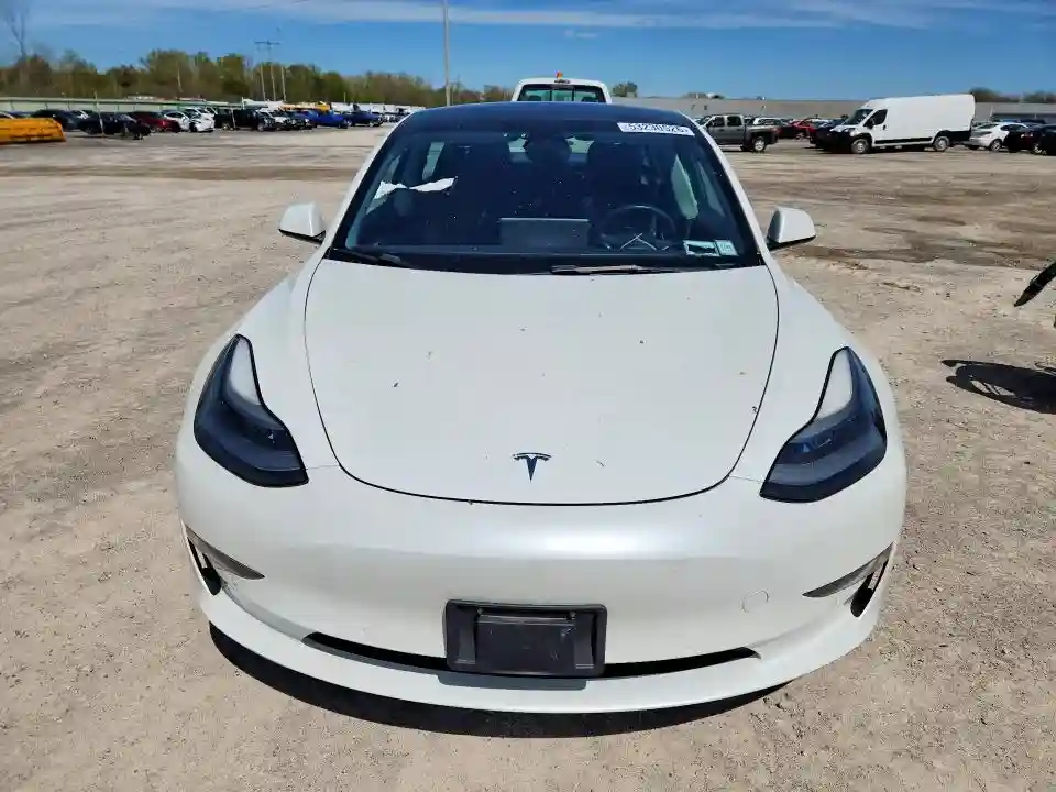 5YJ3E1EA1NF185884 2022 TESLA MODEL 3-4