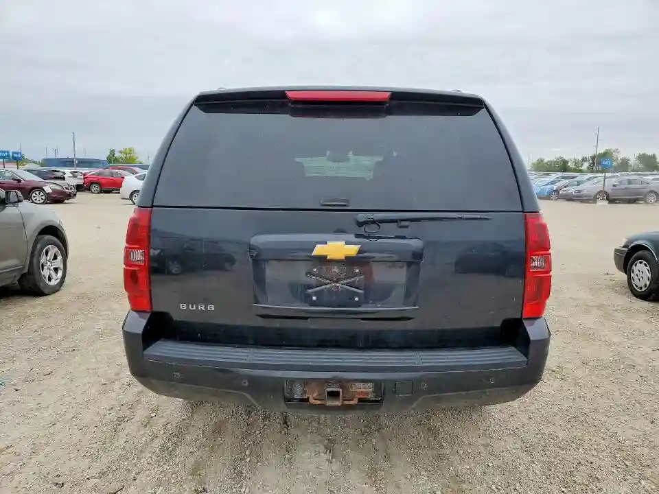 1GNUKJE32AR209457 2010 CHEVROLET SUBURBAN-5