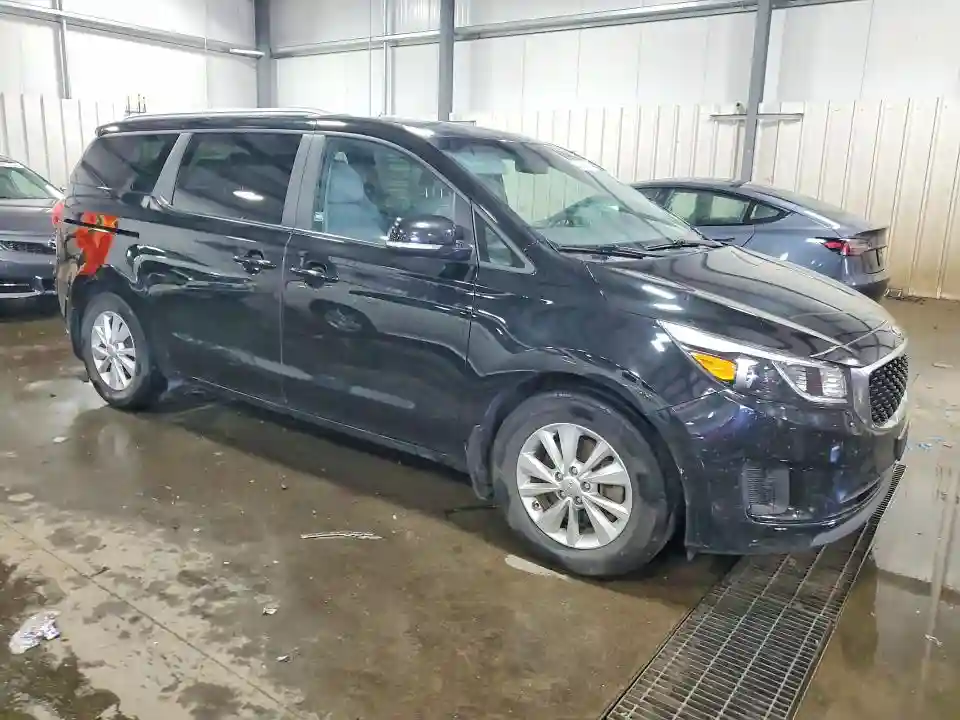 KNDMB5C1XG6099141 2016 KIA SEDONA-3