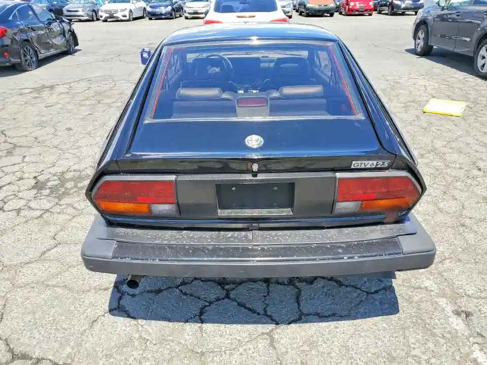 ZARAA6696G1008060 1986 ALFA ROMEO GT-5