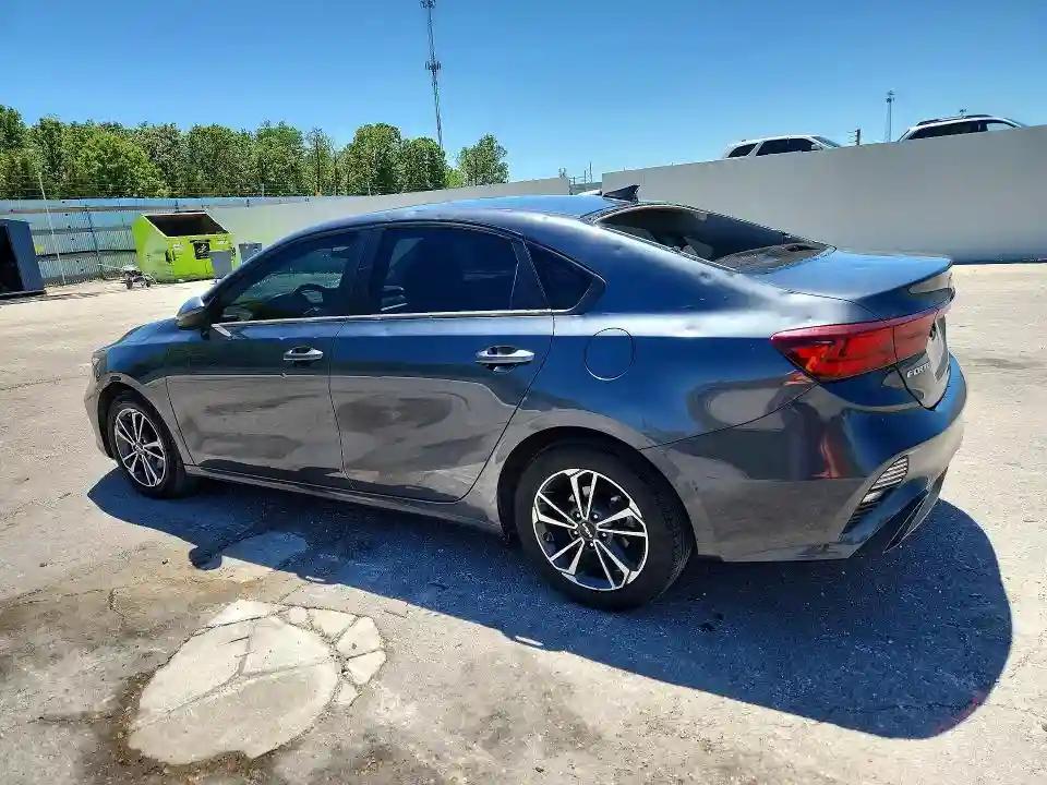 3KPF24AD2RE706632 2024 KIA FORTE-1