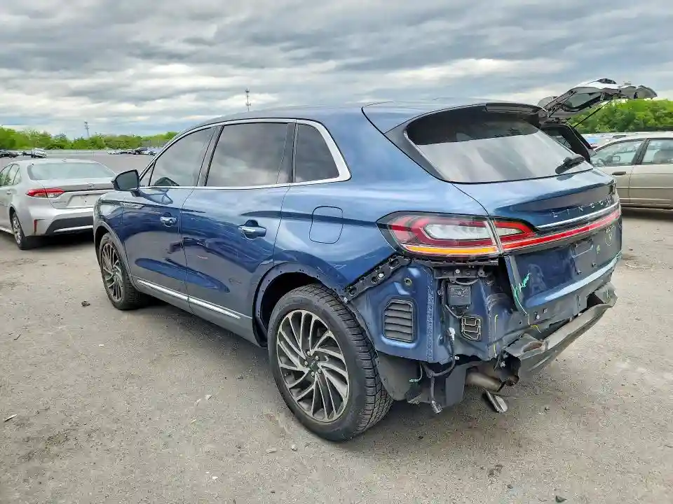 2LMPJ8L9XKBL14373 2019 LINCOLN NAUTILUS-1