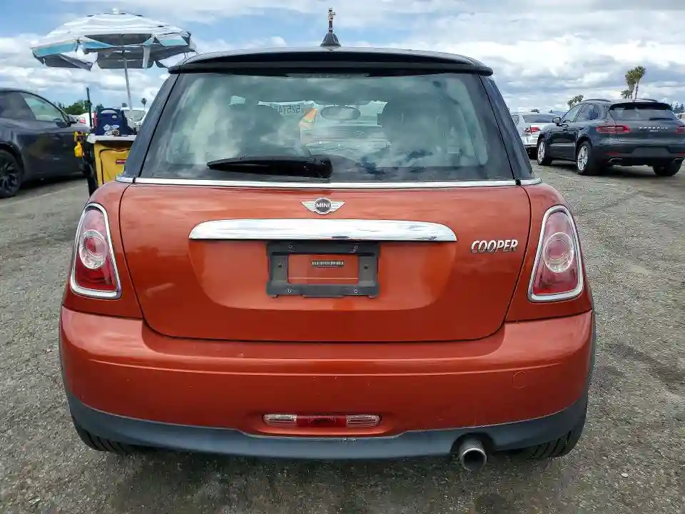 WMWSU3C5XDT687284 2013 MINI COOPER-5