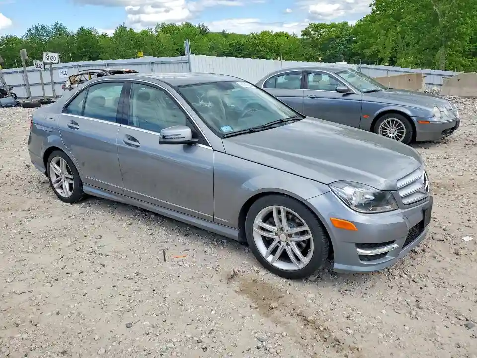 WDDGF8BB5CR232786 2012 MERCEDES-BENZ C-CLASS-3