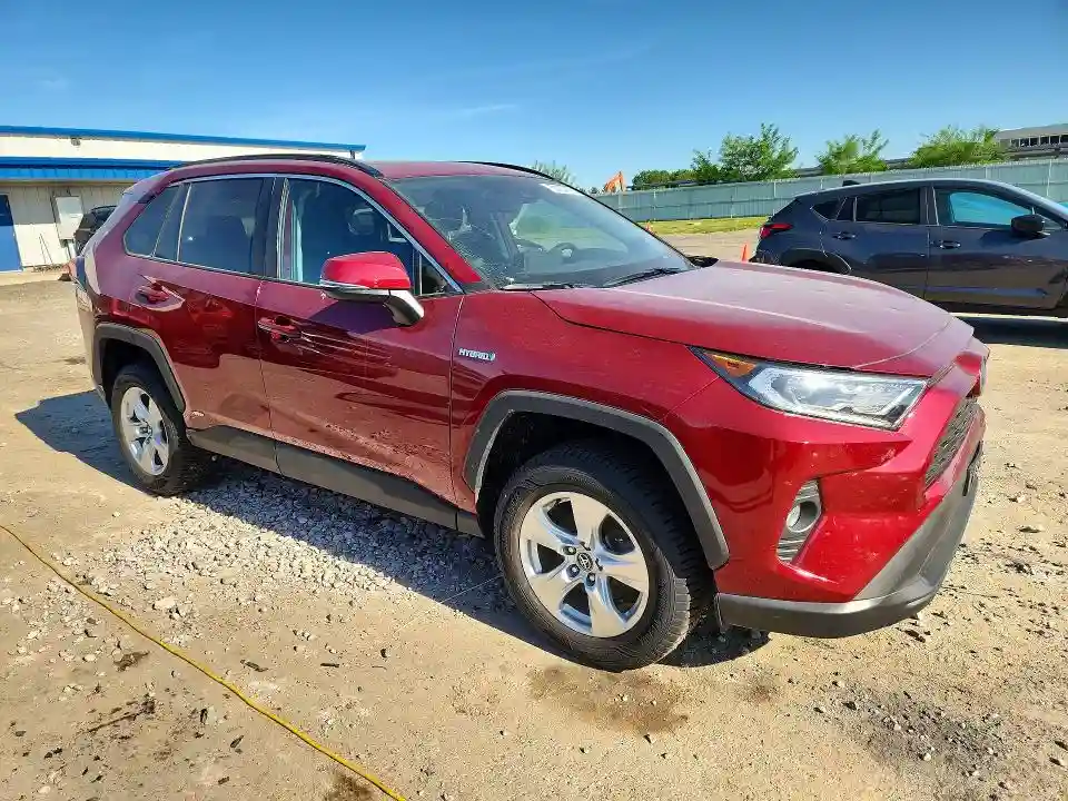 2T3RWRFV8LW068432 2020 TOYOTA RAV4-3
