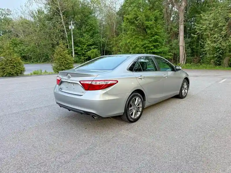 4T1BF1FKXGU239852 2016 TOYOTA CAMRY-3