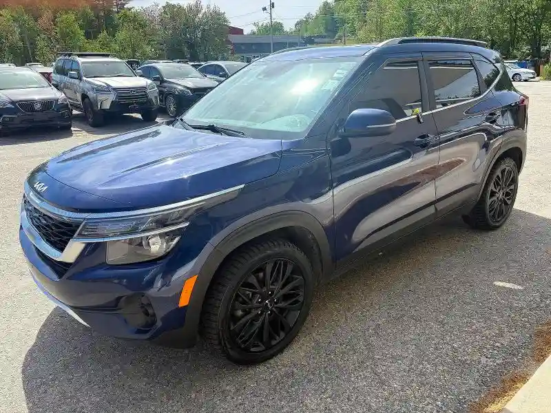 KNDERCAA6N7296743 2022 KIA SELTOS-1