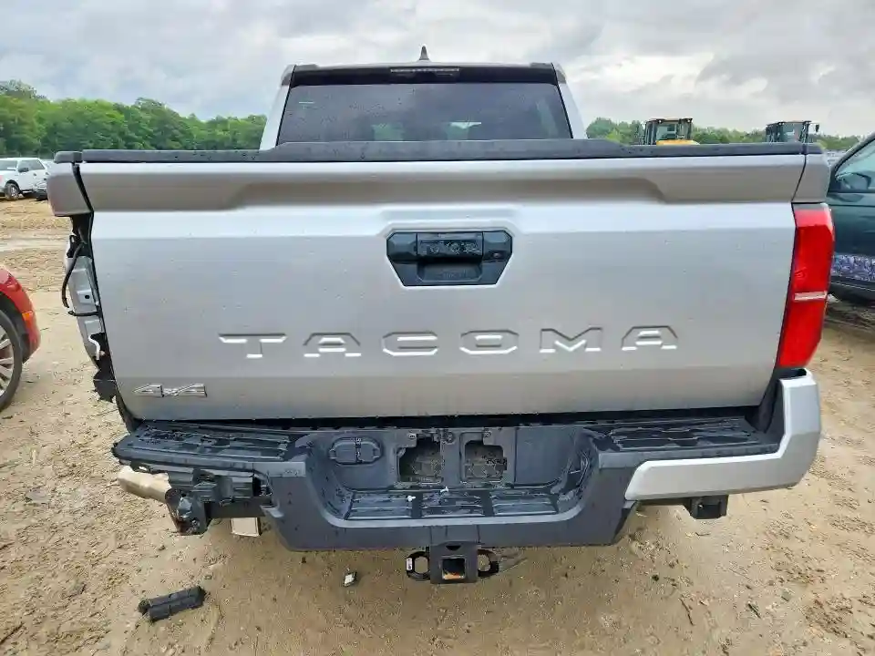 3TMLB5JN9RM016755 2024 TOYOTA TACOMA-5
