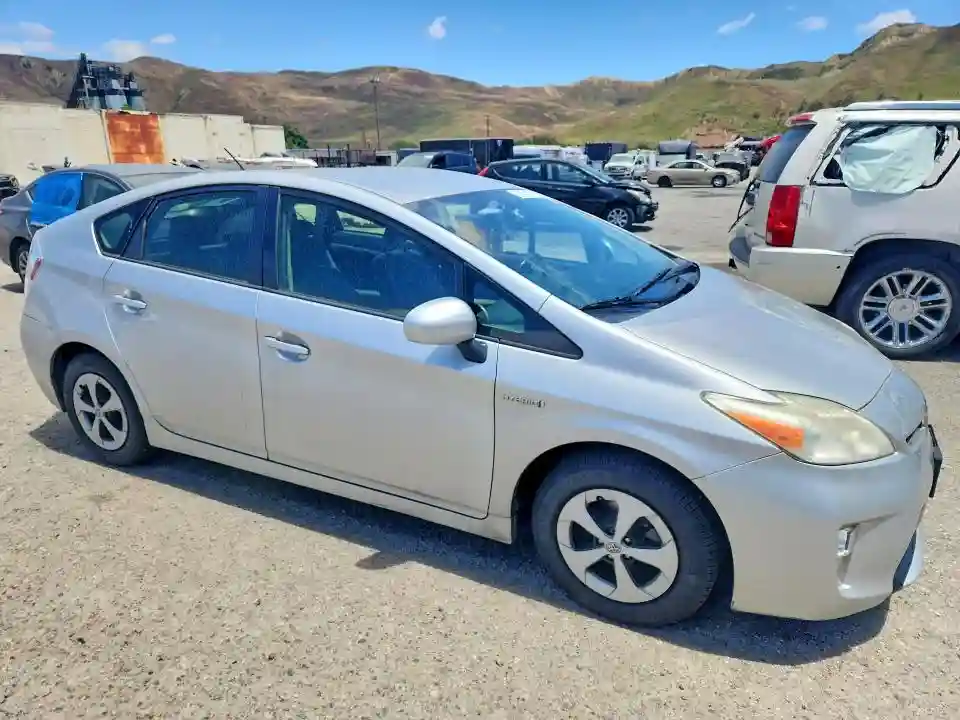 JTDKN3DU5C5379402 2012 TOYOTA PRIUS-3