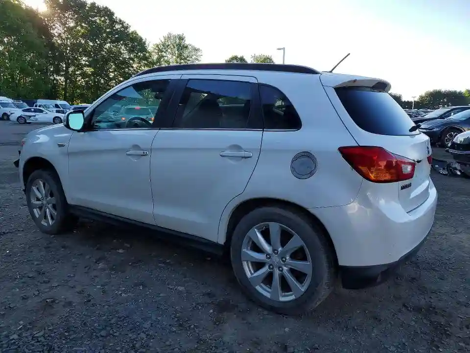 4A4AR4AW3FE041263 2015 MITSUBISHI OUTLANDER-1