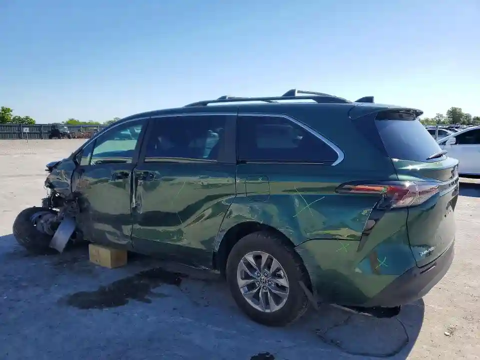 5TDJSKFC8SS181733 2025 TOYOTA SIENNA-1