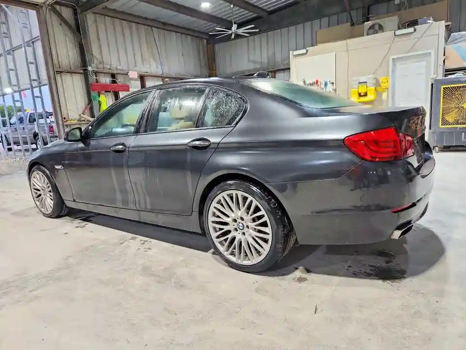 WBAFR9C58BC270071 2011 BMW 5 SERIES-1