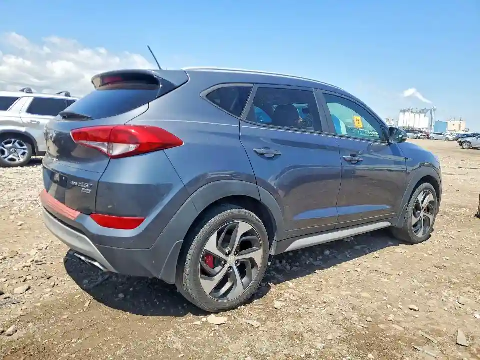 KM8J3CA24HU390226 2017 HYUNDAI TUCSON-2