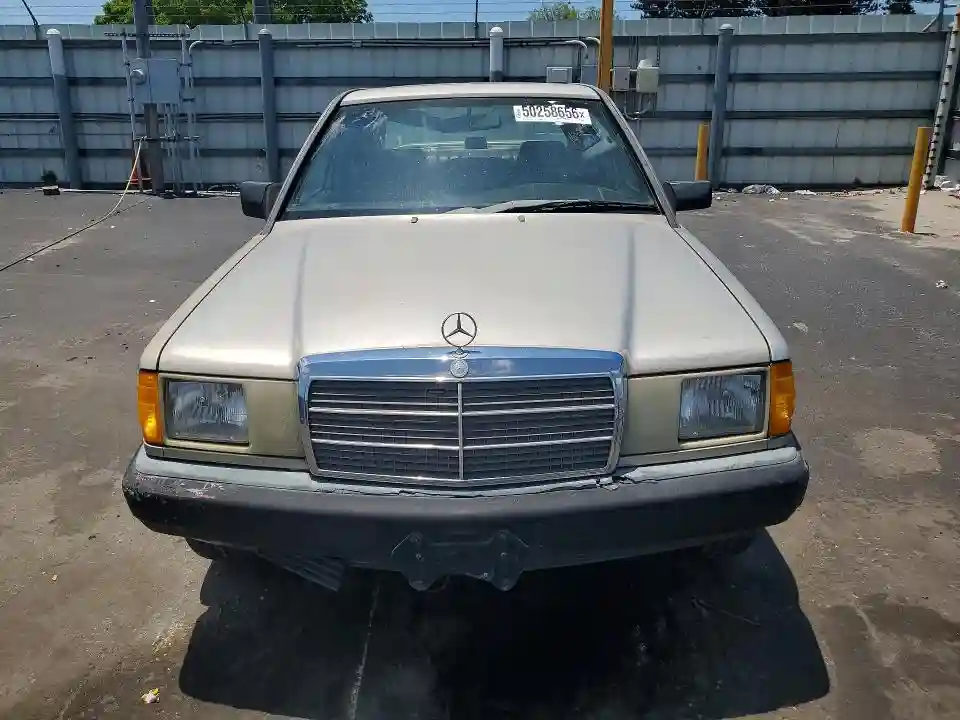 WDBDA28D6JF409683 1988 MERCEDES BENZ 190-CLASS-4