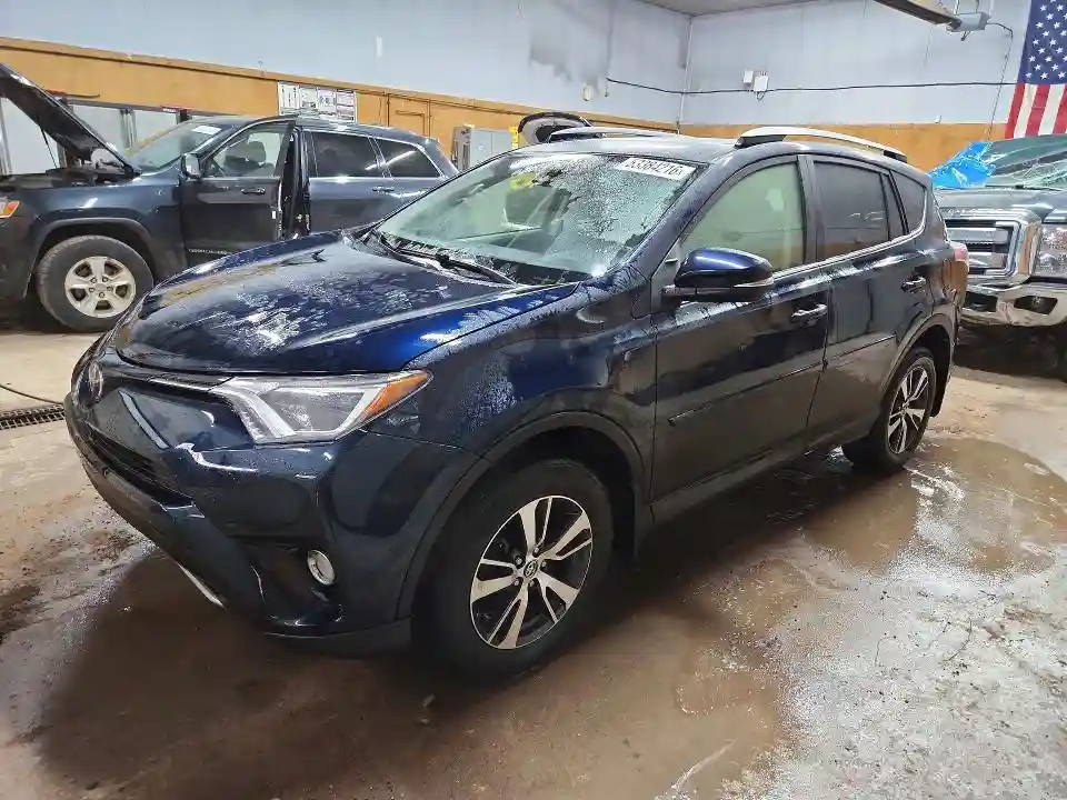 JTMRFREV6JD243191 2018 TOYOTA RAV4-0