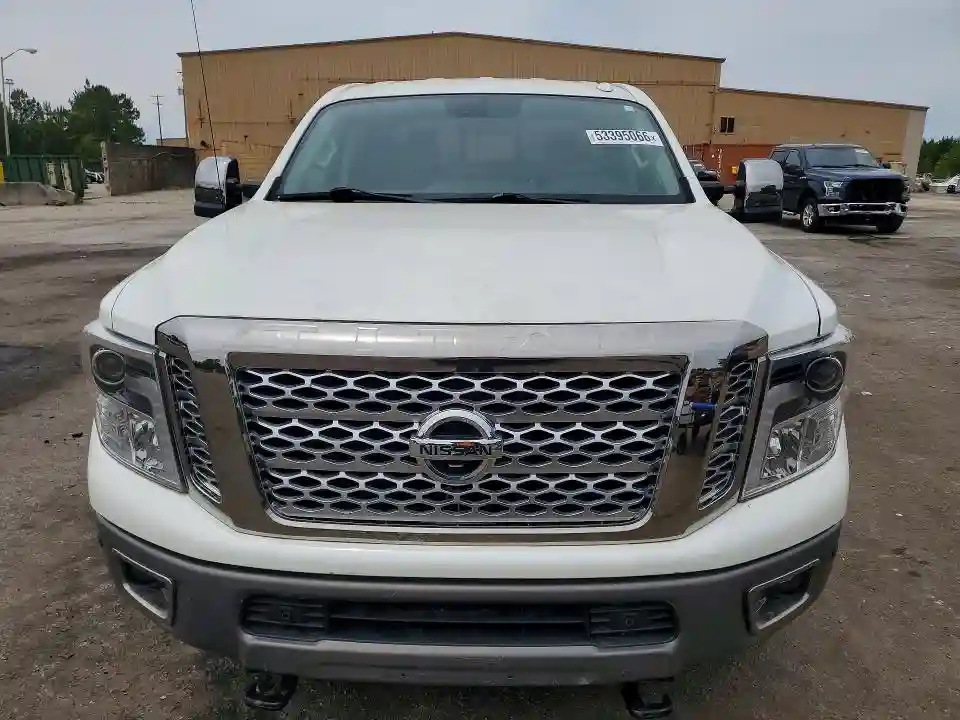 1N6BA1F49JN549624 2018 NISSAN TITAN-4