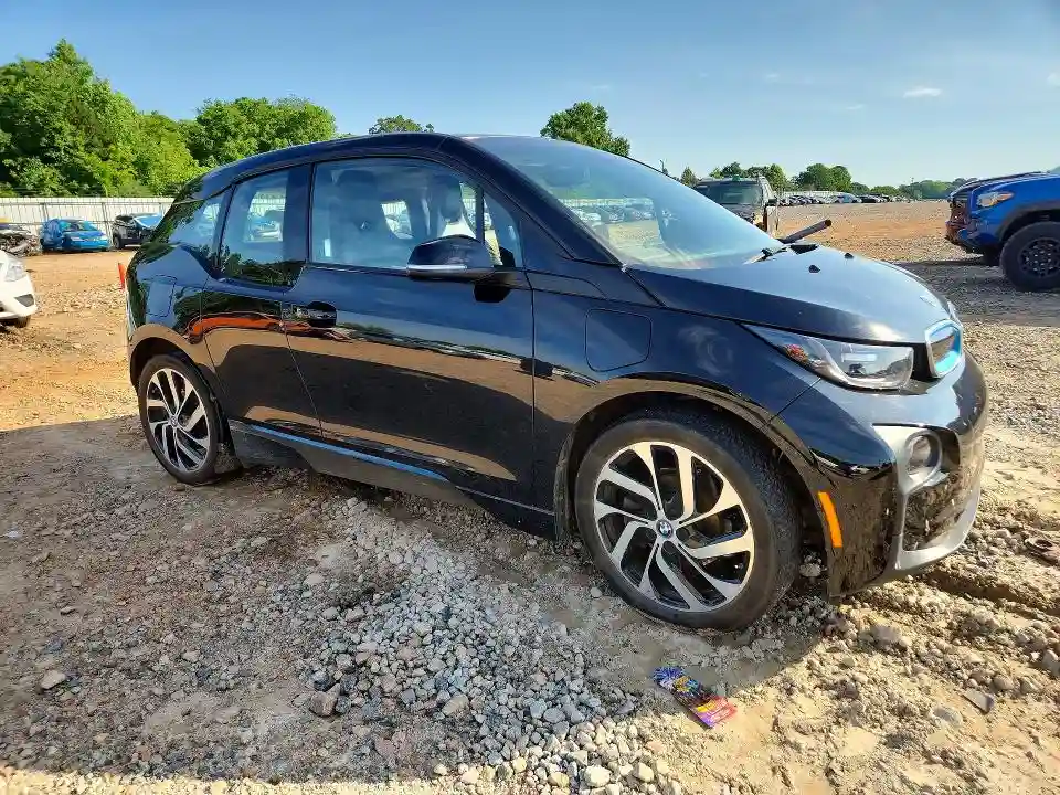 WBY1Z4C52GV506076 2016 BMW I SERIES-3