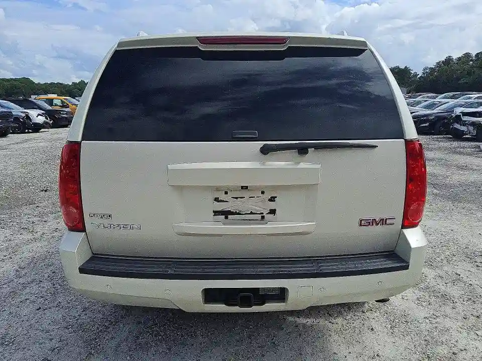 1GKUCCE04AR288352 2010 GMC YUKON-5