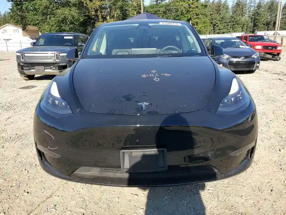 7SAYGDED8RF086063 2024 TESLA MODEL Y-4