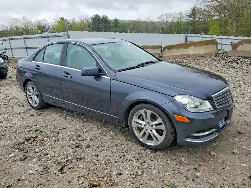 WDDGF8AB0ER307009 2014 MERCEDES-BENZ C-CLASS-3