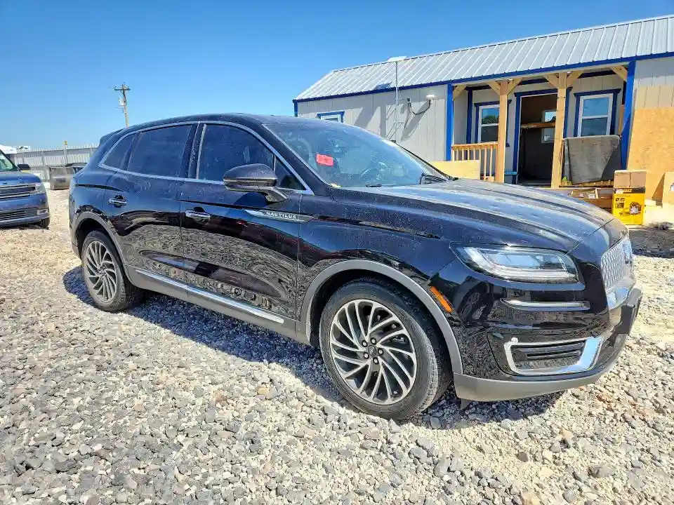 2LMPJ8L97KBL39876 2019 LINCOLN NAUTILUS-3