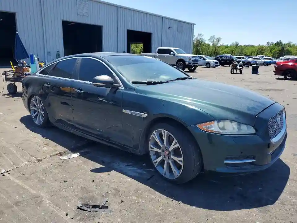 SAJWA1CZ6F8V89834 2015 JAGUAR XJ-3