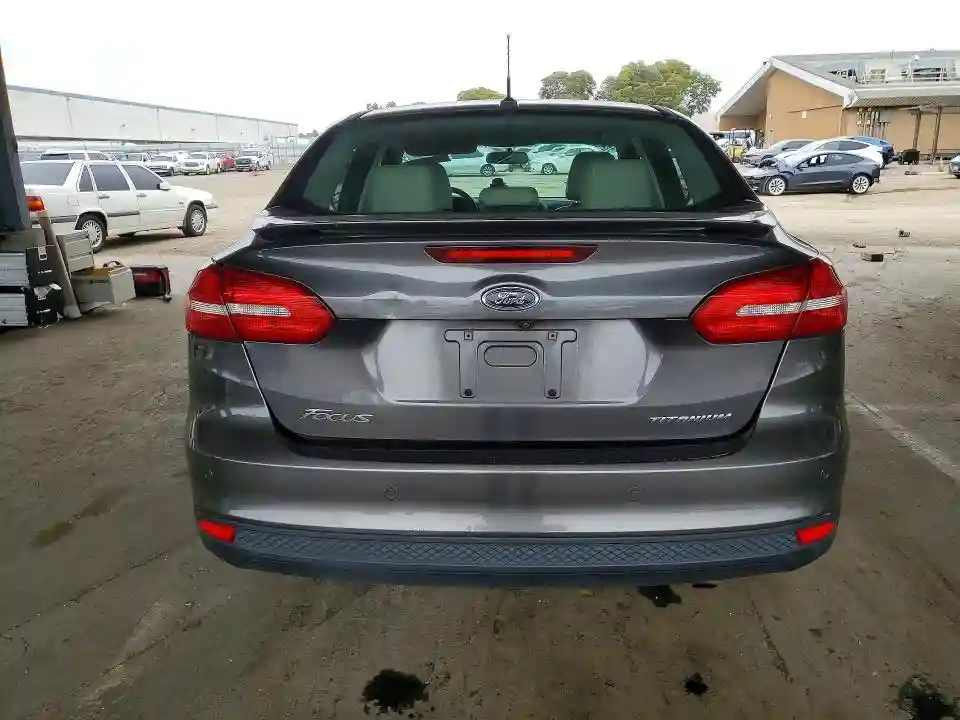 1FADP3J20HL288147 2017 FORD FOCUS-5