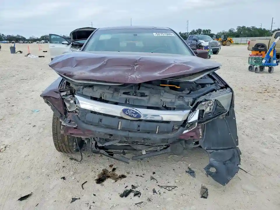 3FAHP0JG3BR305740 2011 FORD FUSION-4