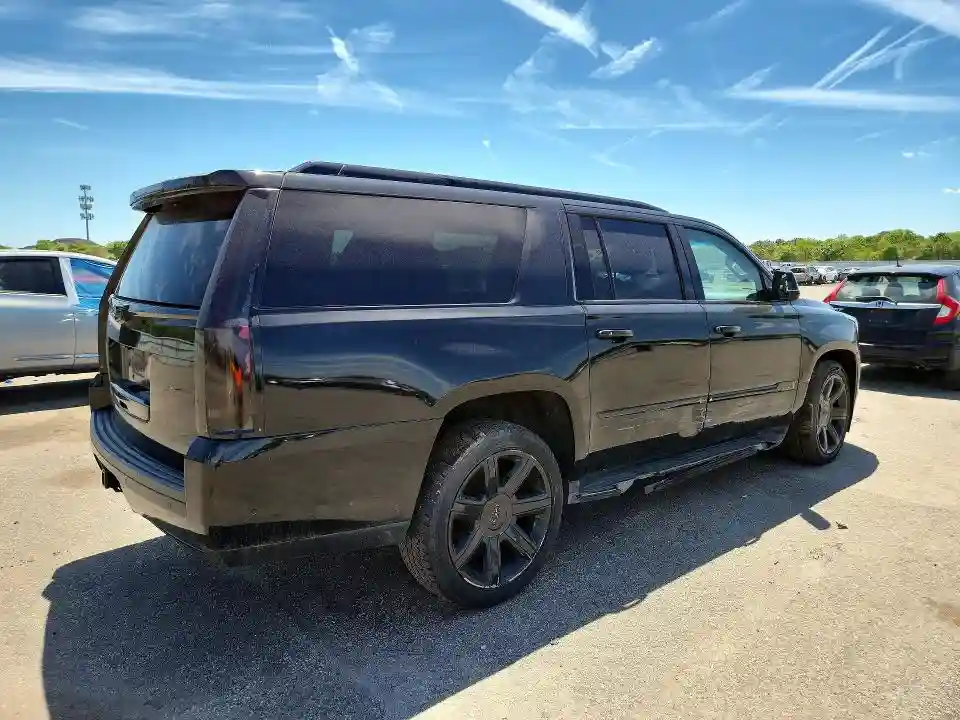 1GYS4HKJ3JR115085 2018 CADILLAC ESCALADE-2