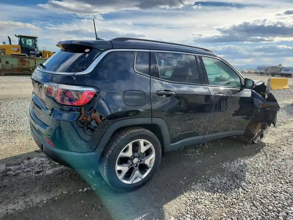 3C4NJDCB3JT246312 2018 JEEP COMPASS-2