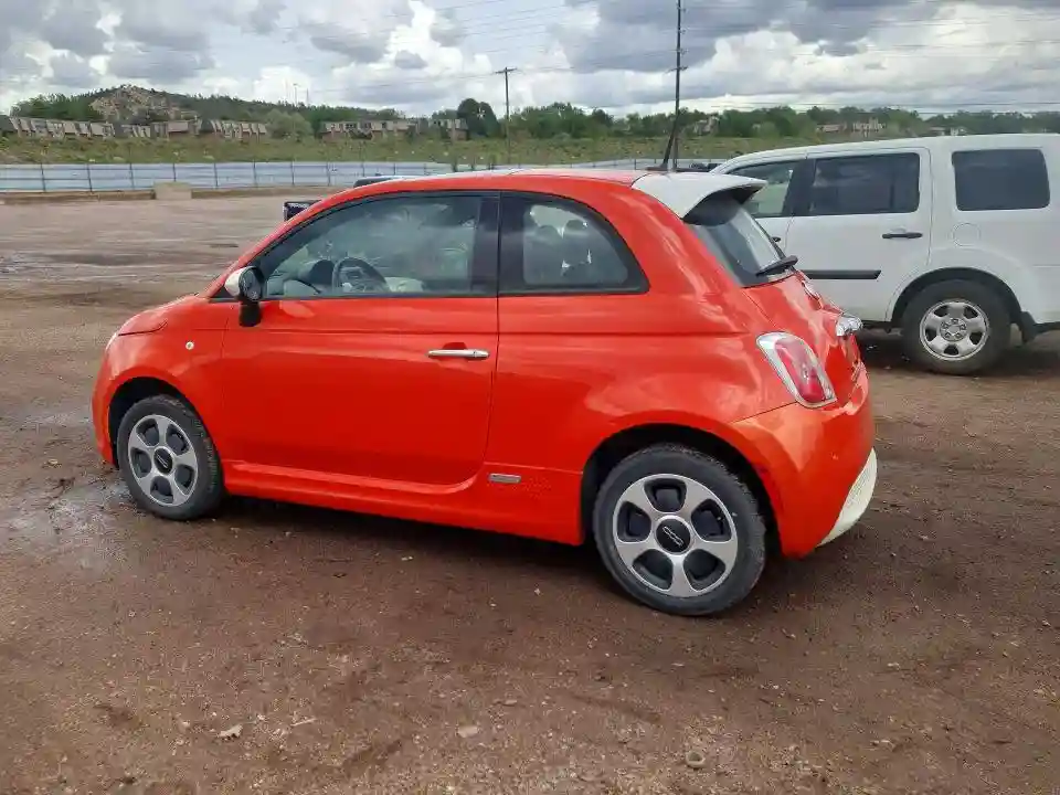 3C3CFFGE9ET189715 2014 FIAT 500-1