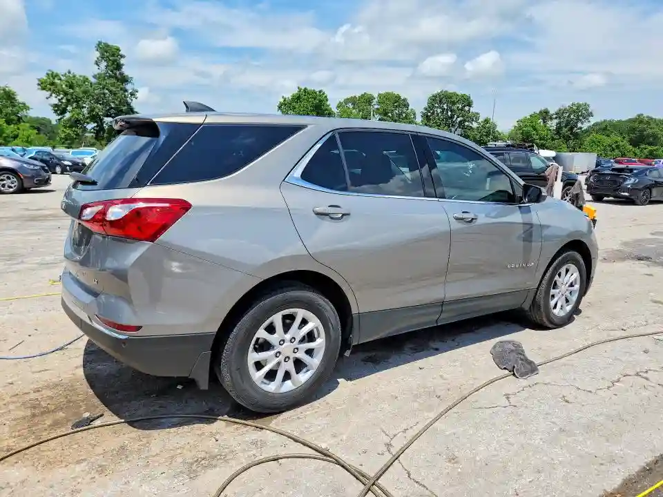 3GNAXJEV4JS631961 2018 CHEVROLET EQUINOX-2
