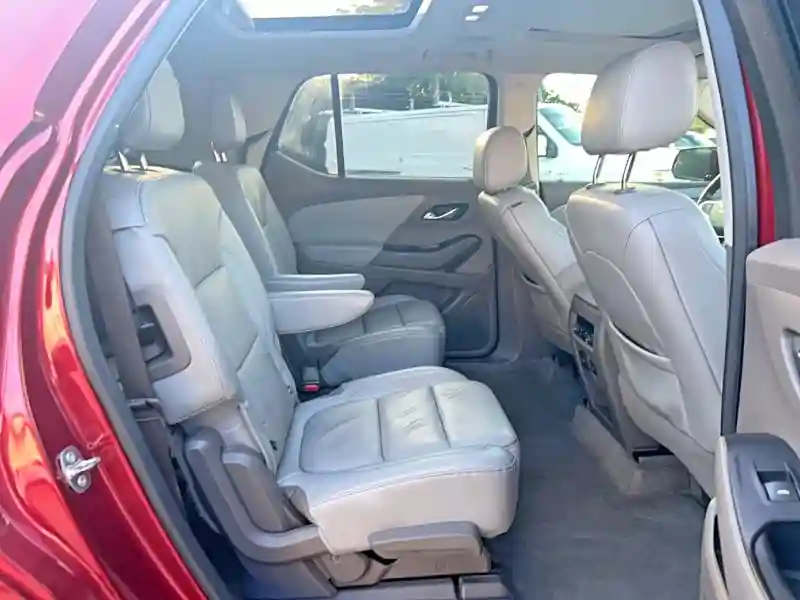 1GNERKKW8JJ149509 2018 CHEVROLET TRAVERSE-5